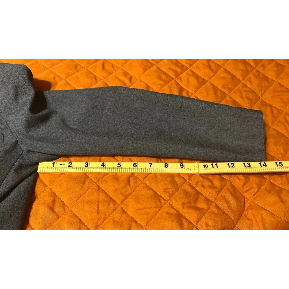 Cat & Jack Boy’s Gray Suit Jacket Blazer Size 8 Button Front
